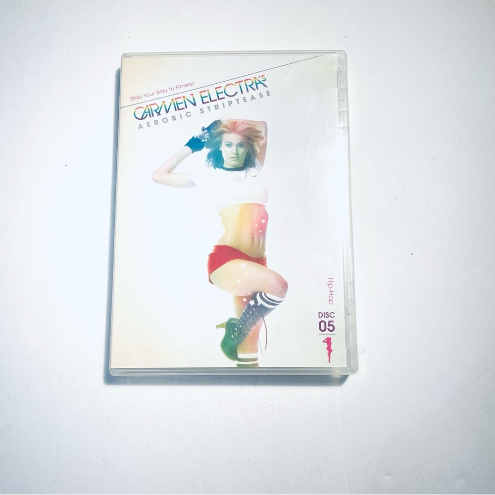 Carmen Electra aerobic striptease DVD